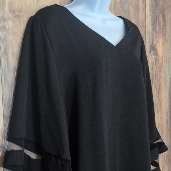 Zenana Outfitters Black Sheer Sleeve Blouse 1X                              D266 - Picture 2 of 7